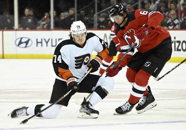 Hart Flyers send Devils to 4th straight loss 2 1 AP News